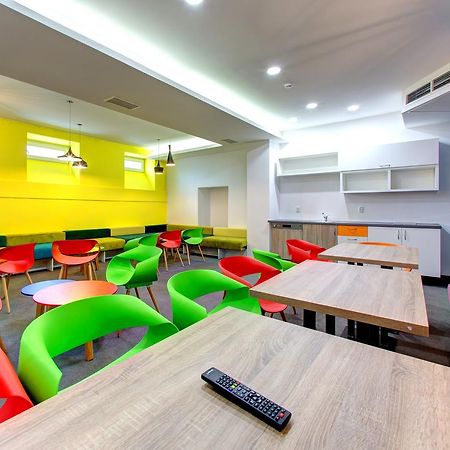Starmo Hostel モスタル エクステリア 写真