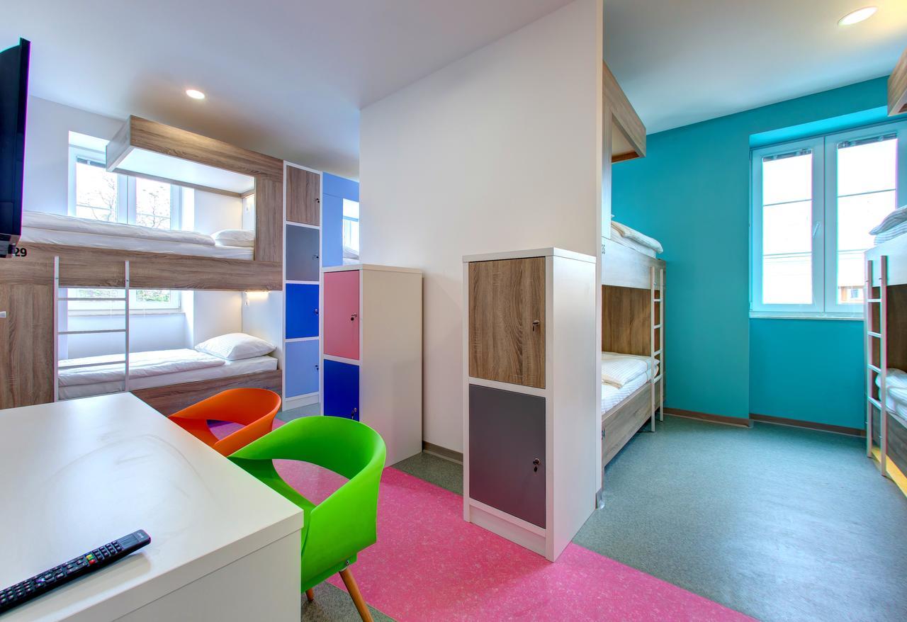 Starmo Hostel モスタル エクステリア 写真
