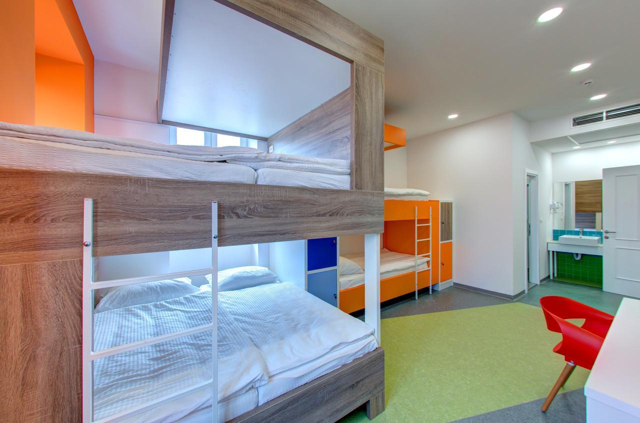 Starmo Hostel モスタル エクステリア 写真