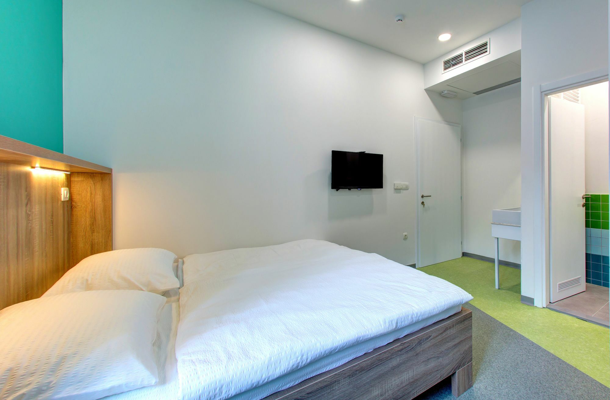 Starmo Hostel モスタル エクステリア 写真